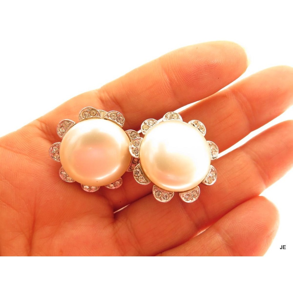 MARVELLA VINTAGE FAUX‎ PEARL RHINESTONE FLORAL CLIP ON EARRINGS SILVER TONE 1"